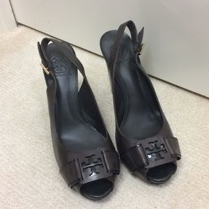 Tory Burch Tennyson pump 9.5 brown